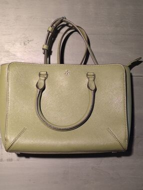Excellent Condition Tory Burch Olive Green Purse